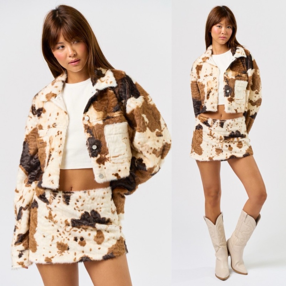 Stylish Women's Faux Fur Jacket - Brown and Cream